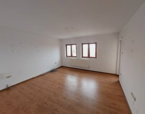 Appartement 4 chambres à vendre dans Cluj-napoca, zone Zorilor