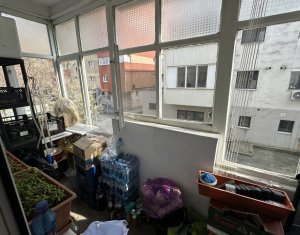 Appartement 4 chambres à vendre dans Cluj-napoca, zone Marasti