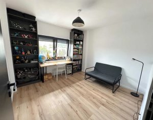 Lakás 4 szobák eladó on Cluj-napoca, Zóna Manastur