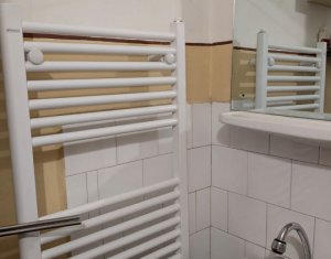 Appartement 4 chambres à vendre dans Cluj-napoca, zone Manastur
