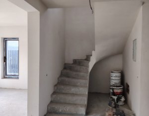 Casa de vanzare in Dezmir