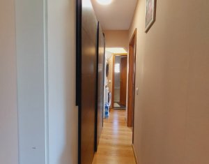 Lakás 4 szobák eladó on Cluj-napoca, Zóna Manastur