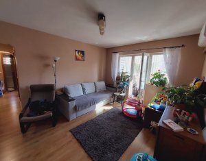 Lakás 4 szobák eladó on Cluj-napoca, Zóna Manastur