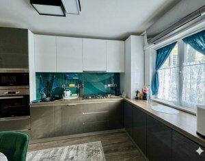 Appartement 3 chambres à vendre dans Cluj-napoca, zone Marasti