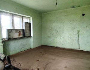 Maison 3 chambres à vendre dans Bontida, zone Centru
