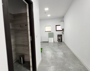 Imobil parter + etaj 210mp, curte, totem publicitar, zona Terapia 