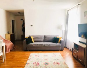 Lakás 3 szobák eladó on Floresti