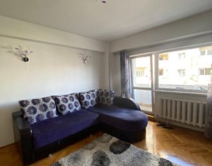 Appartement 3 chambres à louer dans Cluj-napoca, zone Centru