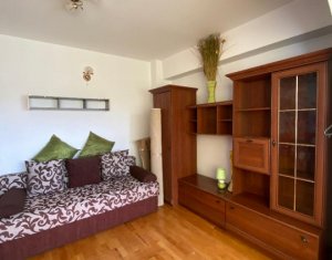 Appartement 3 chambres à louer dans Cluj-napoca, zone Centru