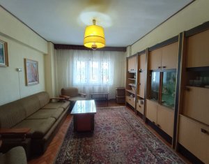 , 83m2 dans Cluj-napoca, zone Manastur