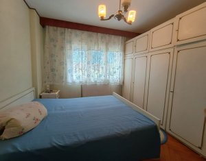 Appartement 4 chambres à vendre dans Cluj-napoca, zone Manastur
