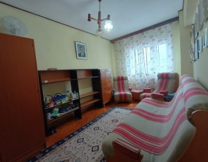 Appartement 4 chambres à vendre dans Cluj-napoca, zone Manastur