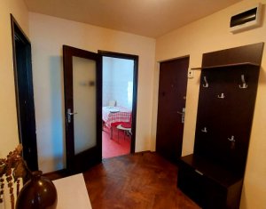 Appartement 4 chambres à vendre dans Cluj-napoca, zone Manastur
