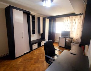 Appartement 4 chambres à vendre dans Cluj-napoca, zone Manastur