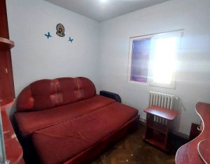 Appartement 4 chambres à vendre dans Cluj-napoca, zone Manastur