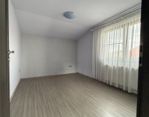 Lakás 3 szobák kiadó on Cluj-napoca, Zóna Intre Lacuri