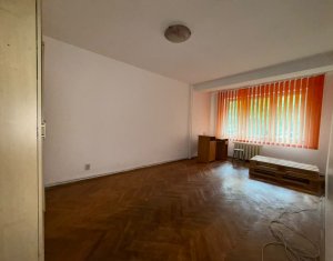 Lakás 3 szobák kiadó on Cluj-napoca, Zóna Gheorgheni