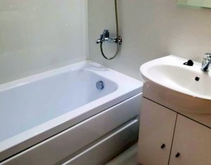 Apartament cu doua dormitoare, parcare proprie, mobilat si utliat