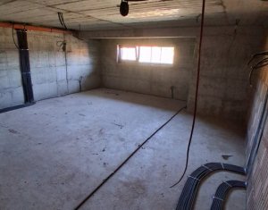 Maison 7 chambres à vendre dans Cluj-napoca, zone Dambul Rotund
