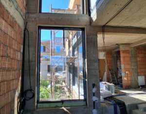 Maison 7 chambres à vendre dans Cluj-napoca, zone Dambul Rotund