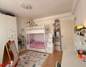 Appartement 3 chambres à vendre dans Floresti