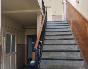 Casa individuala, 176 mp, 4 dormitoare, 2 bai, 530 mp teren, Andrei Muresanu
