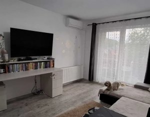 Apartment 2 rooms for sale in Floresti