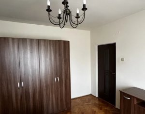 Apartment 3 rooms for rent in Cluj-napoca, zone Plopilor
