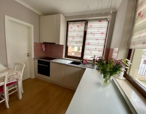 Apartment 4 rooms for sale in Cluj-napoca, zone Manastur