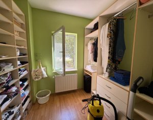 Vila in Faget, zona Vila Tusa, 400 mp, 2412 mp teren
