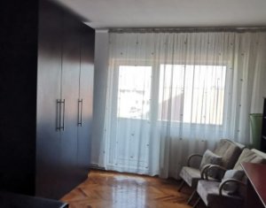 Apartament de vanzare, 3 camere, balcon, Gheorgheni