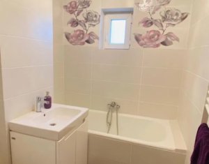 Apartament cu 4 camere, 2 bai, etaj 3/4 in Gheorgheni
