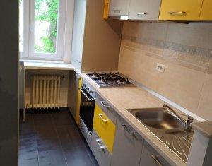 Apartment 3 rooms for rent in Cluj-napoca, zone Manastur