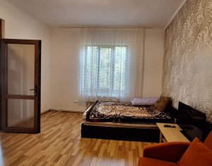 Închiriere apartament 2 camere, zona Piața Mihai Viteazu