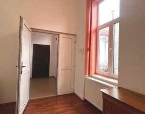 Birou 50 mp, pivniță 35 mp, 1 parcare, Ultracentral - Bd. Eroilor