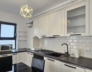 Apartment 3 rooms for sale in Floresti